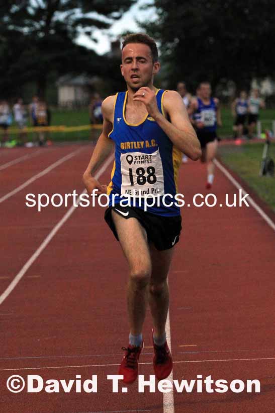 3000 metres, 2023 NEGP 6 Monkton.  Photo: David T. Hewitson/Sports for All Pics